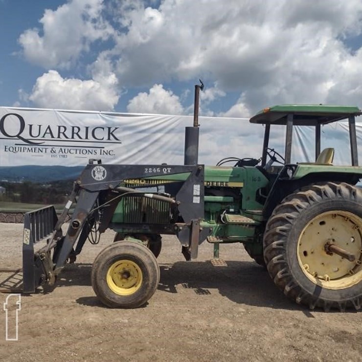 JOHN DEERE 4240