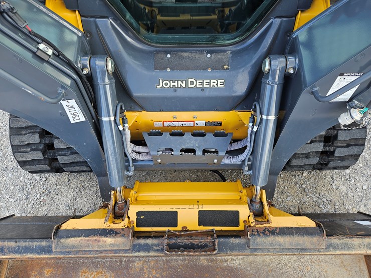 2022-deere-325g-image-5