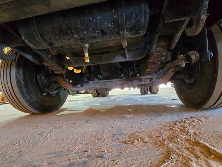 2004-capacity-tj7000-image-26