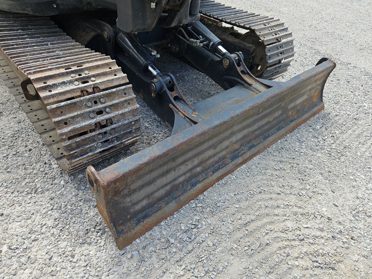 2019-bobcat-e85-image-25