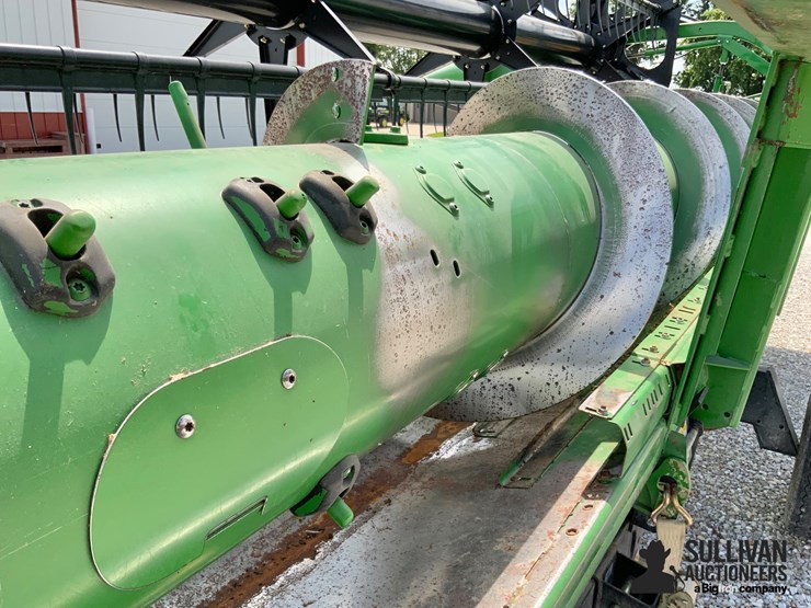 2014-john-deere-630f-image-14