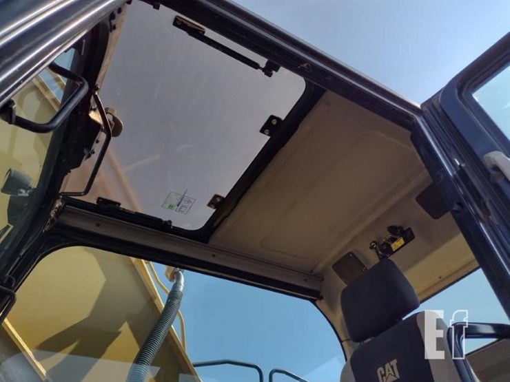 2011-caterpillar-336e-image-14