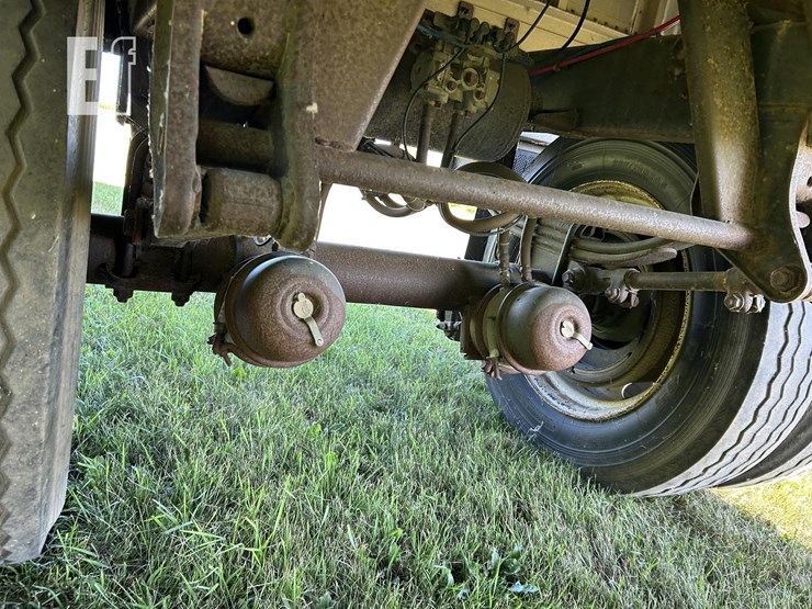 2011-timpte-grain-trailer-image-21