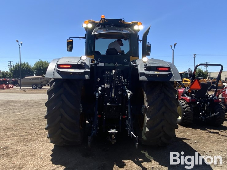 2020-jcb-fastrac-8330-image-10