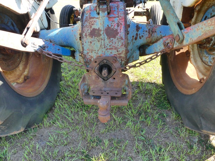 ford-4000-image-8