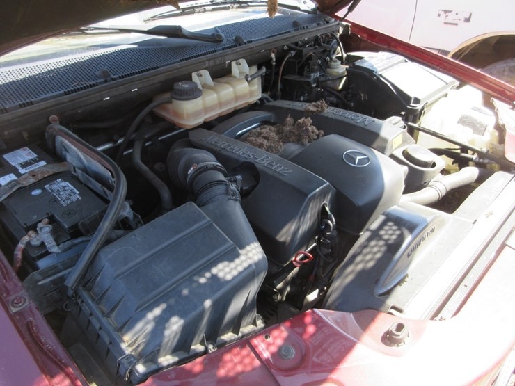 2001-mercedes-benz-ml320-image-7