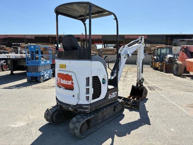 2020-bobcat-e20-image-3