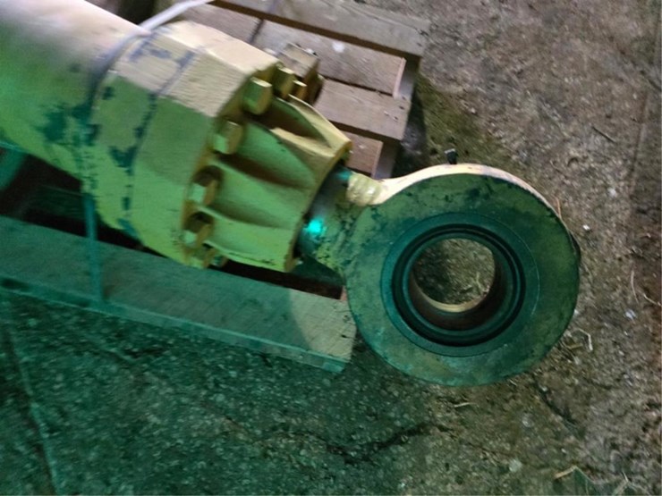 john-deere-245-image-4