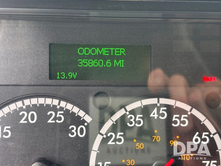 2006-freightliner-columbia-truck-(gp11008,-unit-414)-image-69