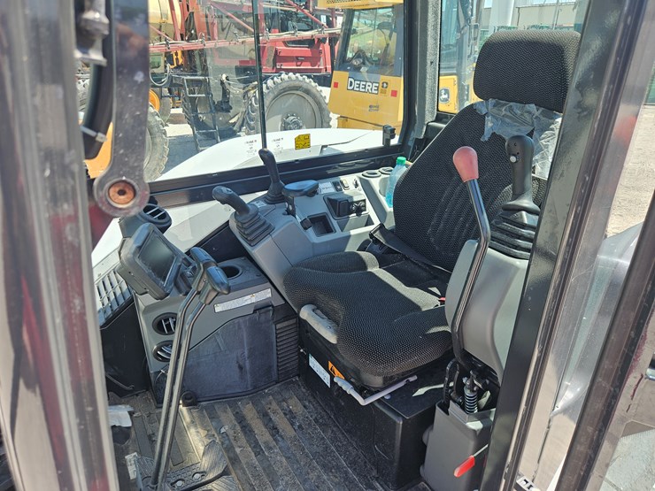 2021-bobcat-e88-image-9
