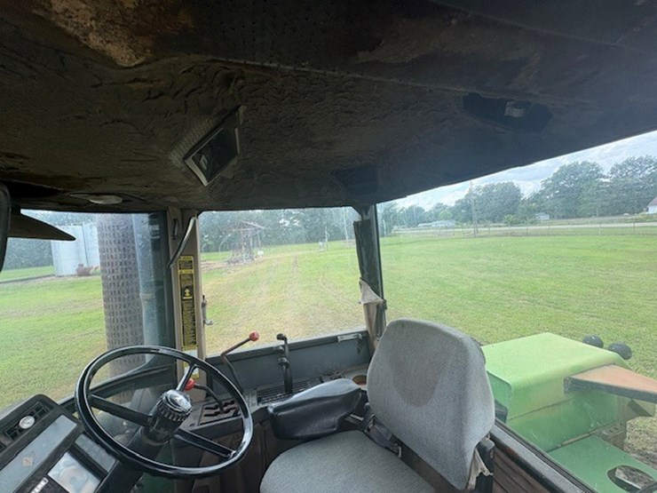 john-deere-8560-image-44