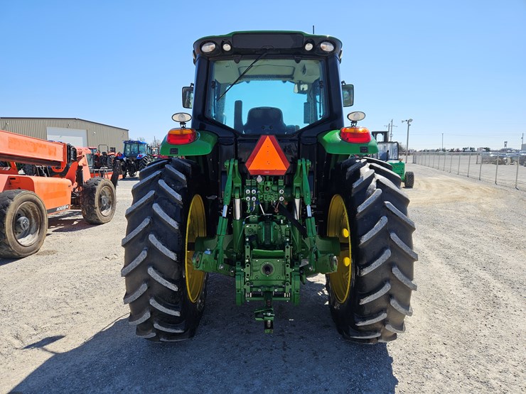 2021-john-deere-6155m-image-11