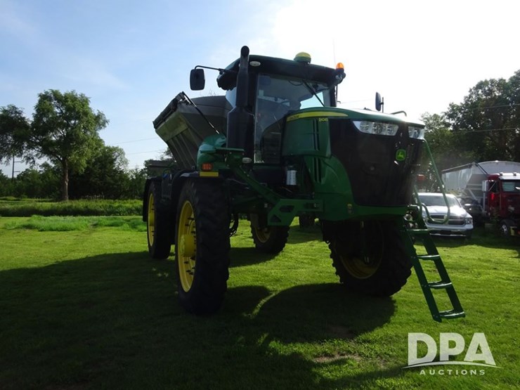 2019-john-deere-r4045-image-10