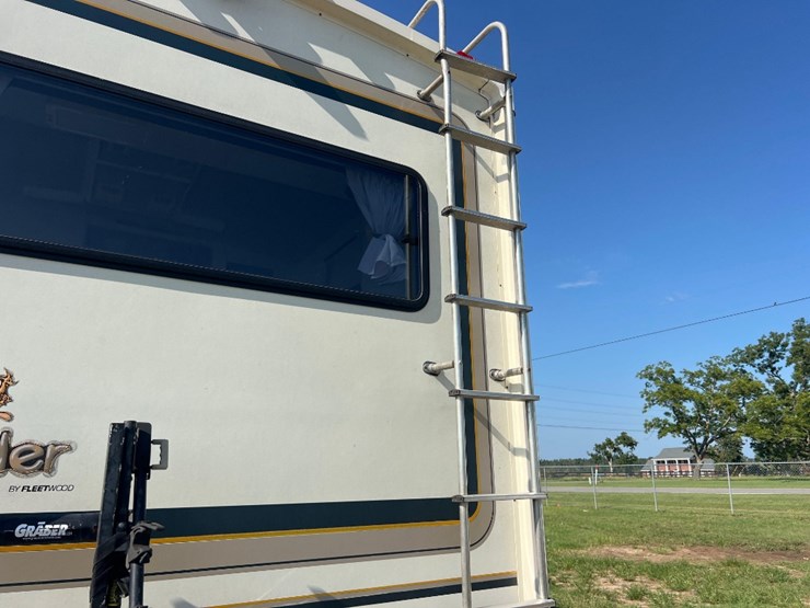 1995-fleetwood-bounder-s/a-motorhome-image-18