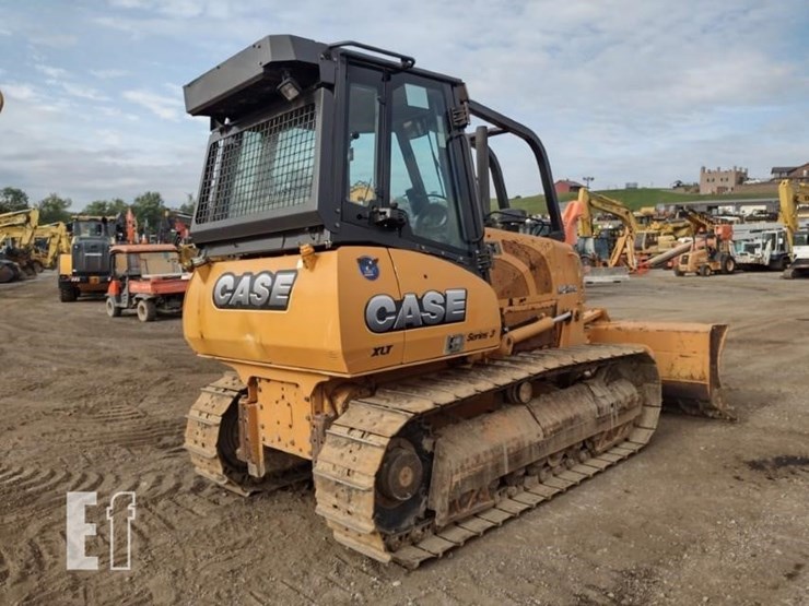 2012-case-850l-xlt-image-45