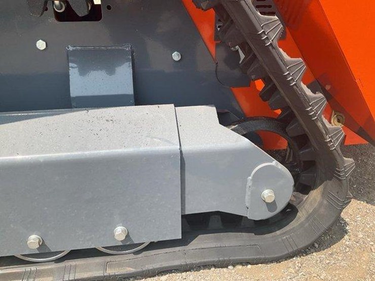 #1003-•-hurricane-hrc-700-mini-skid-steer-loader-image-11