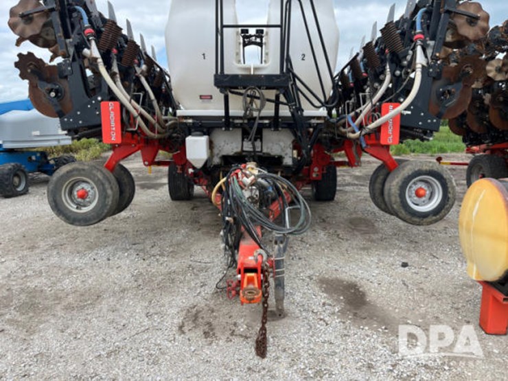 2017-kuhn-gladiator-1205-strip-till-bar-(jn2500)-image-15