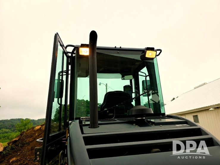 deere-244j-image-41
