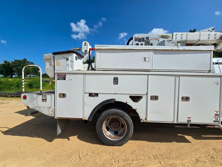 2014-dodge-ram-5500-image-12