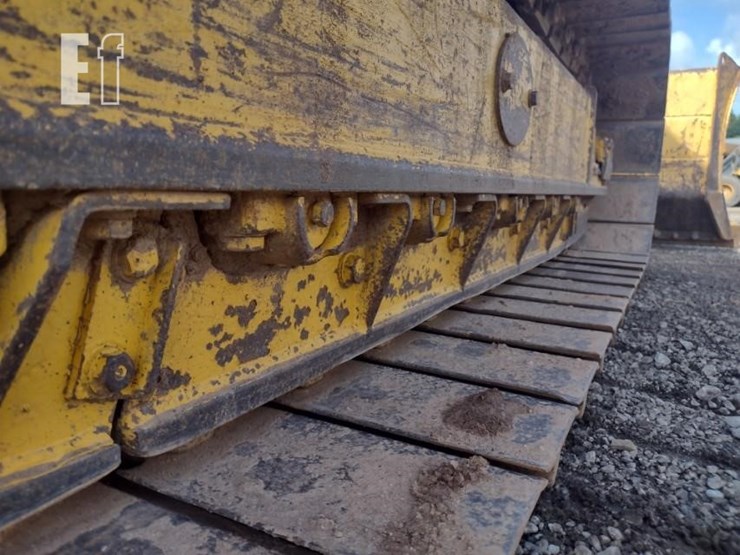 2011-komatsu-d31px-22-image-35