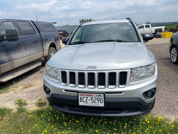 2011-jeep-compass-image-2