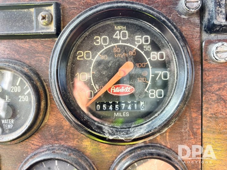 1987-peterbilt-377-image-82