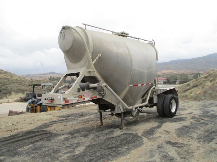 1989-brenner-boyd-s/a-aluminum-bulk-trailer,-image-1