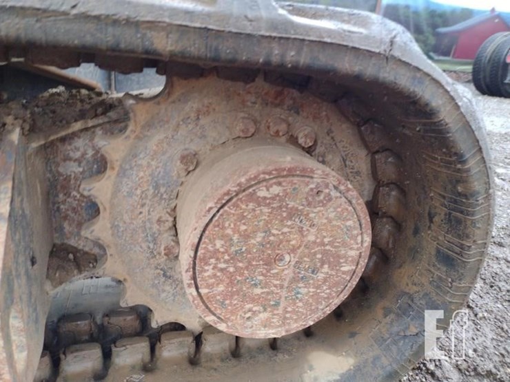 2007-deere-35d-image-31