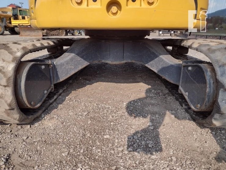 2022-deere-30g-image-43