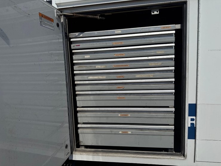 2019-ford-f550-xl-image-24