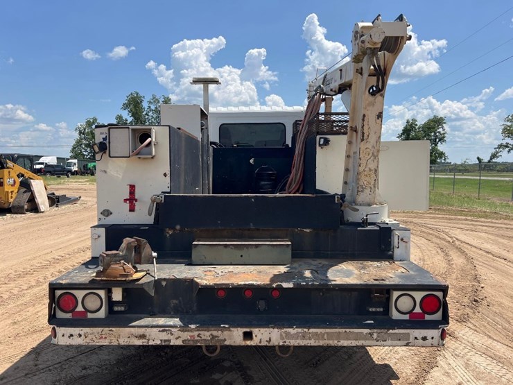 2018-hino-258-image-18