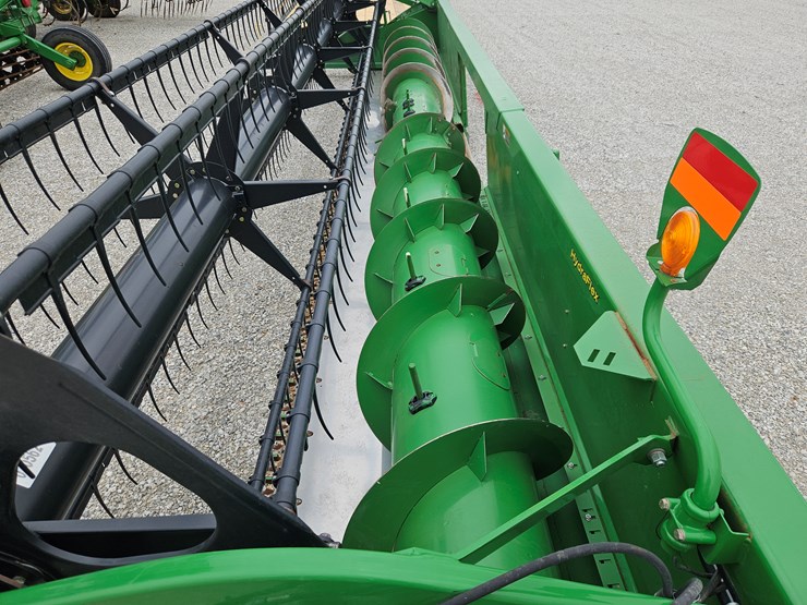 2012-john-deere-625f-image-3