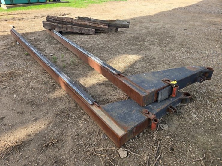 #2605-•-20'4"-barge-forks-image-1