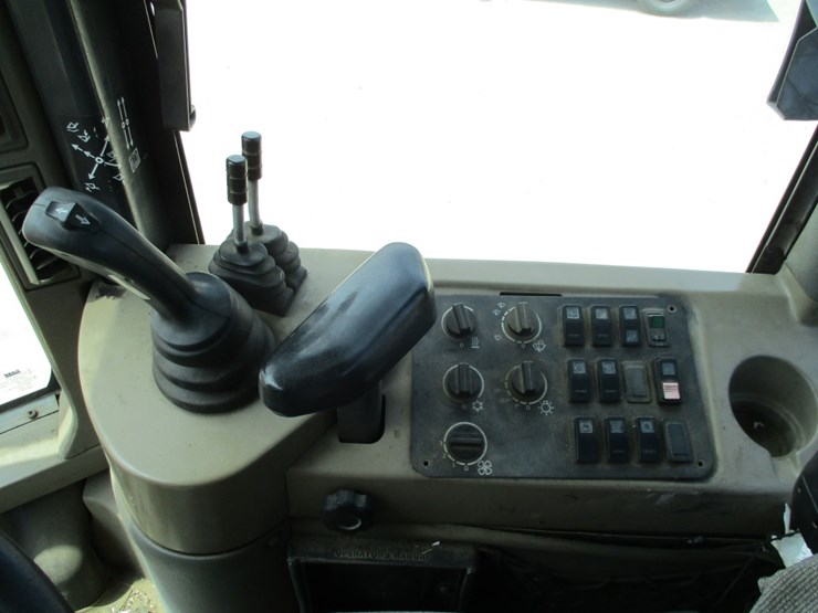 2004-case-721d-image-8