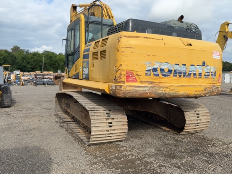 komatsu-pc210-lc-11-image-13