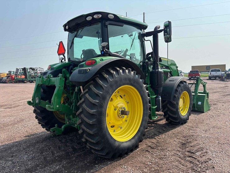 2021-john-deere-6155r-image-3