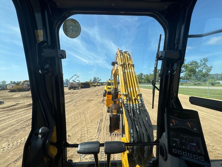 caterpillar-305cr-image-28