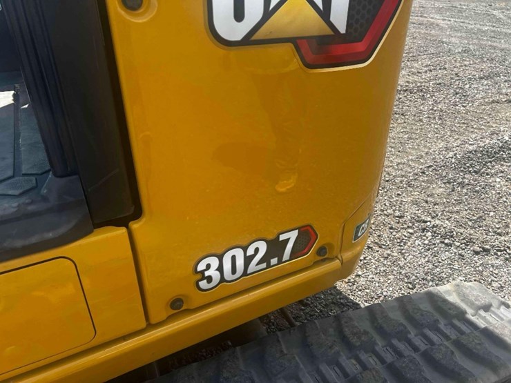 2020-caterpillar-302.7d-image-19