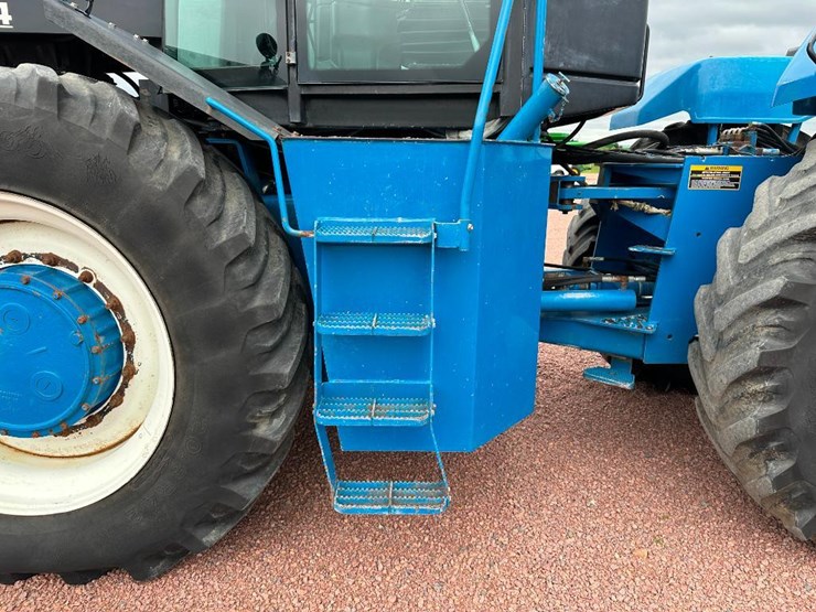 2000-new-holland-9384-image-11