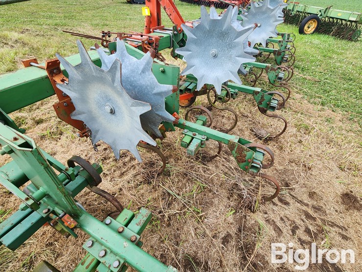 glencoe-8r30-row-crop-cultivator-image-11