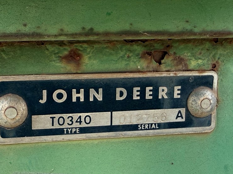 john-deere-340-image-13