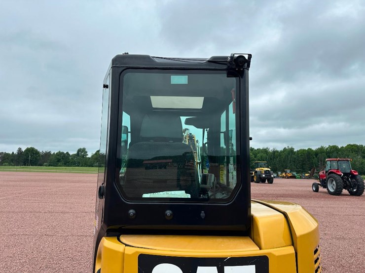 2019-caterpillar-303.5e2-cr-image-23