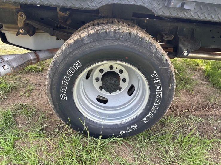 2016-ford-f350-xl-image-12