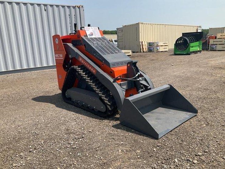 #1003-•-hurricane-hrc-700-mini-skid-steer-loader-image-6