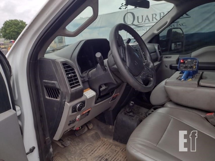 2019-ford-f550-image-13