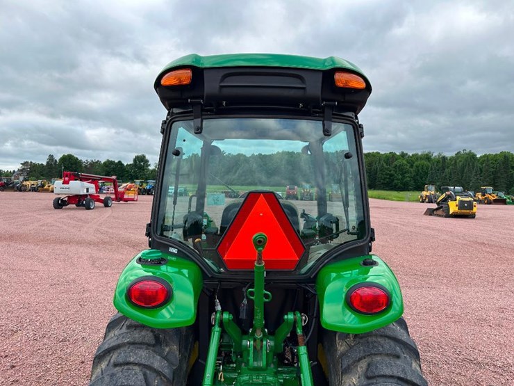 2022-john-deere-3033r-image-17