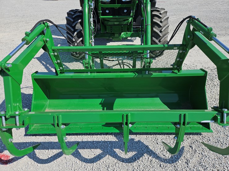 2022-john-deere-6130m-image-3