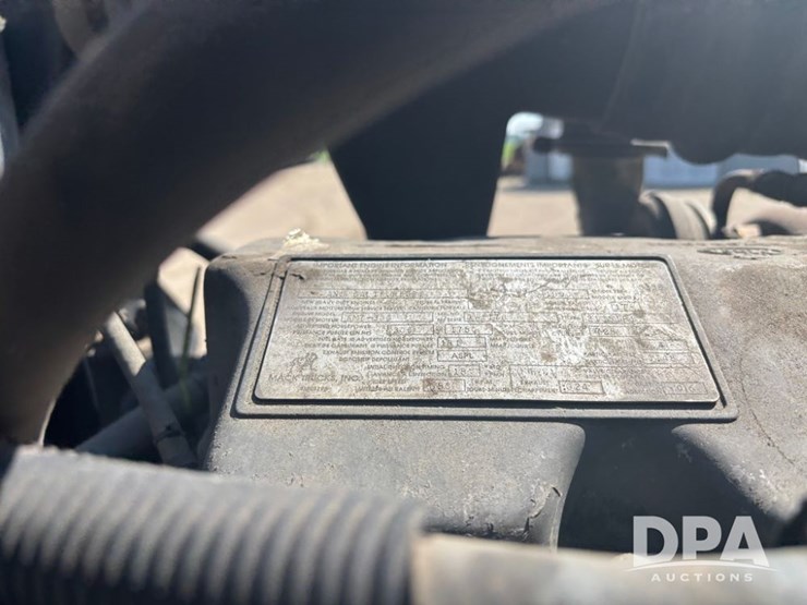 1995-mack-rd690s-image-40