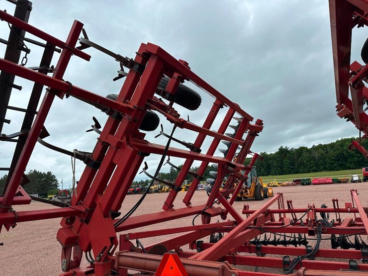 case-ih-4200-image-26