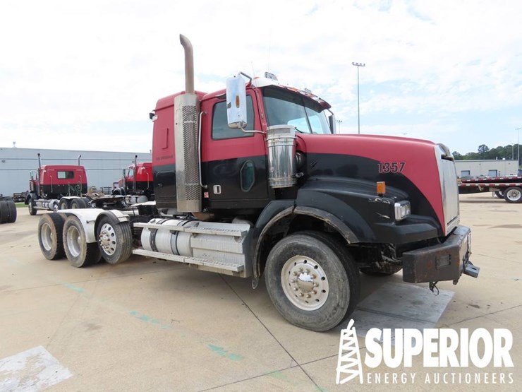 2014-western-star-4900-image-2